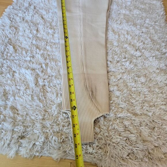 Vintage  Nils Pants Womens Beige Wool Blend Stirrups Snowboarding Ski Size M - Picture 8 of 9